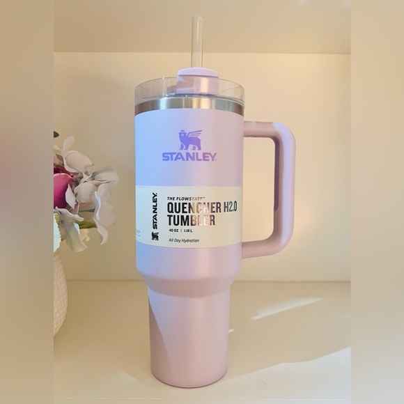 🎉LAST PIECE🎉Stanley 40 oz. Quencher H2.0 FlowState Tumbler Orchid - Picture 4 of 9